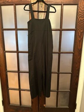 Uniqlo linen jumpsuit